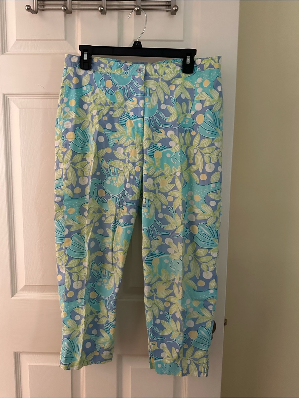 Lilly Pulitzer Blue, Teal & Yellow Floral Capris